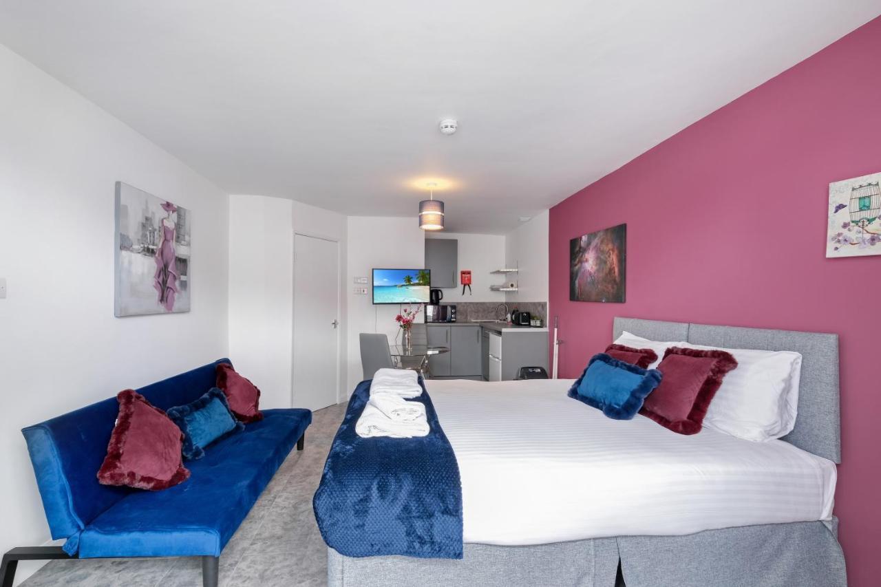 Fernbank Studios Sudbury Hill Harrow Self-Contained Studios With En-Suite Wembley Екстер'єр фото