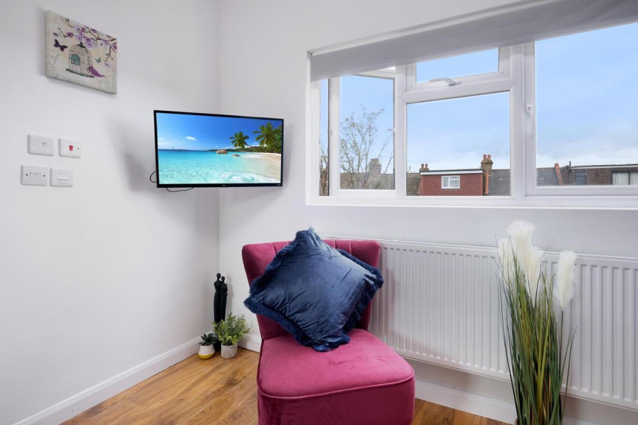 Fernbank Studios Sudbury Hill Harrow Self-Contained Studios With En-Suite Wembley Екстер'єр фото