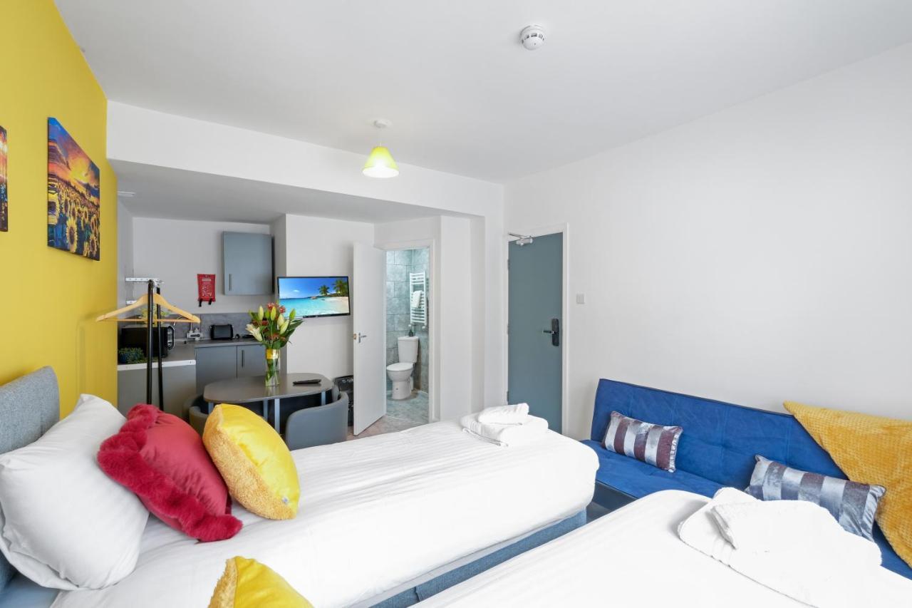 Fernbank Studios Sudbury Hill Harrow Self-Contained Studios With En-Suite Wembley Екстер'єр фото